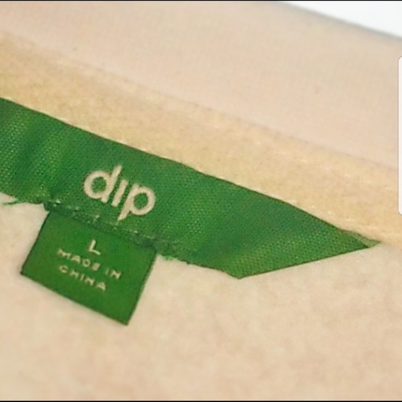 Dip white sweatshirt with American flag!! 🇺🇸 - Picture 6 of 7